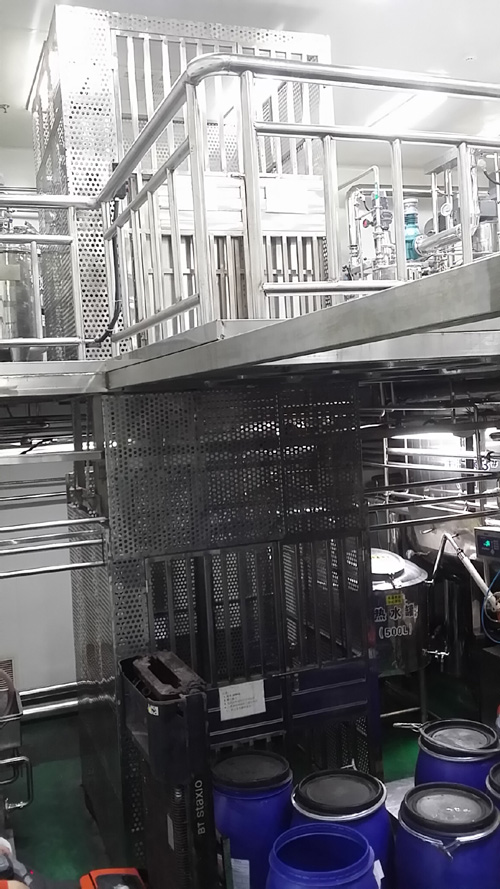 不銹鋼導軌升降機(點擊查看)